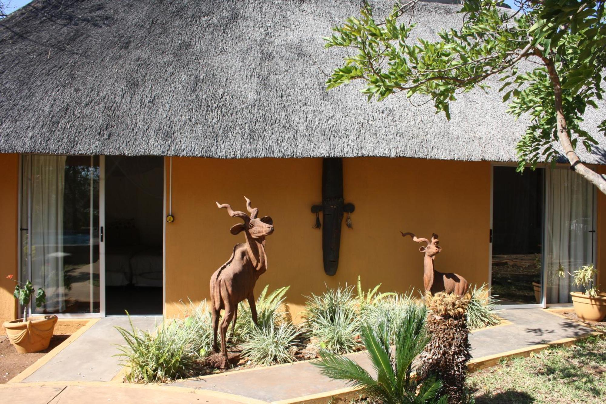 Normann Safari Bush Lodge بهالابوروا المظهر الخارجي الصورة